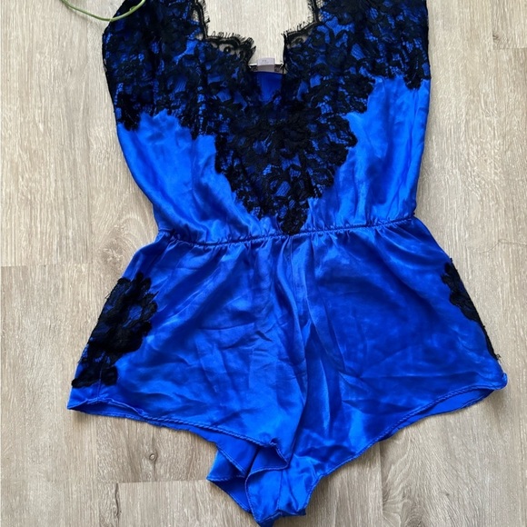 Christine Diva Collection Silk & Lace Blue Black Romper Teddy - ships free - Picture 4 of 8